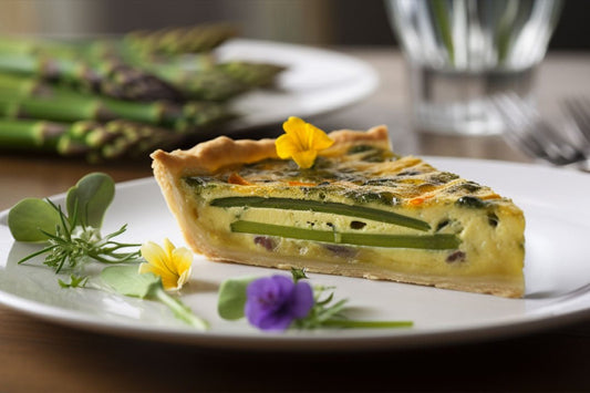Asparges quiche med Gruyère og ferske urter