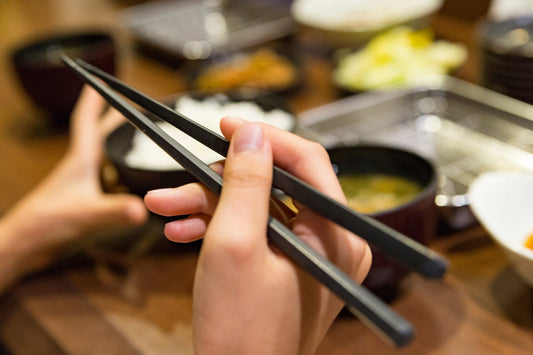 Hva er dos og ikke gjør når du spiser et japansk måltid?