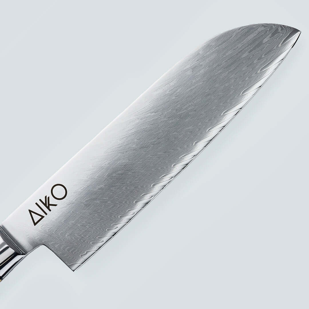 Aiko Blue (あいこ, アイコ) Damaskus stålkniv med farget blå harpikshåndtak