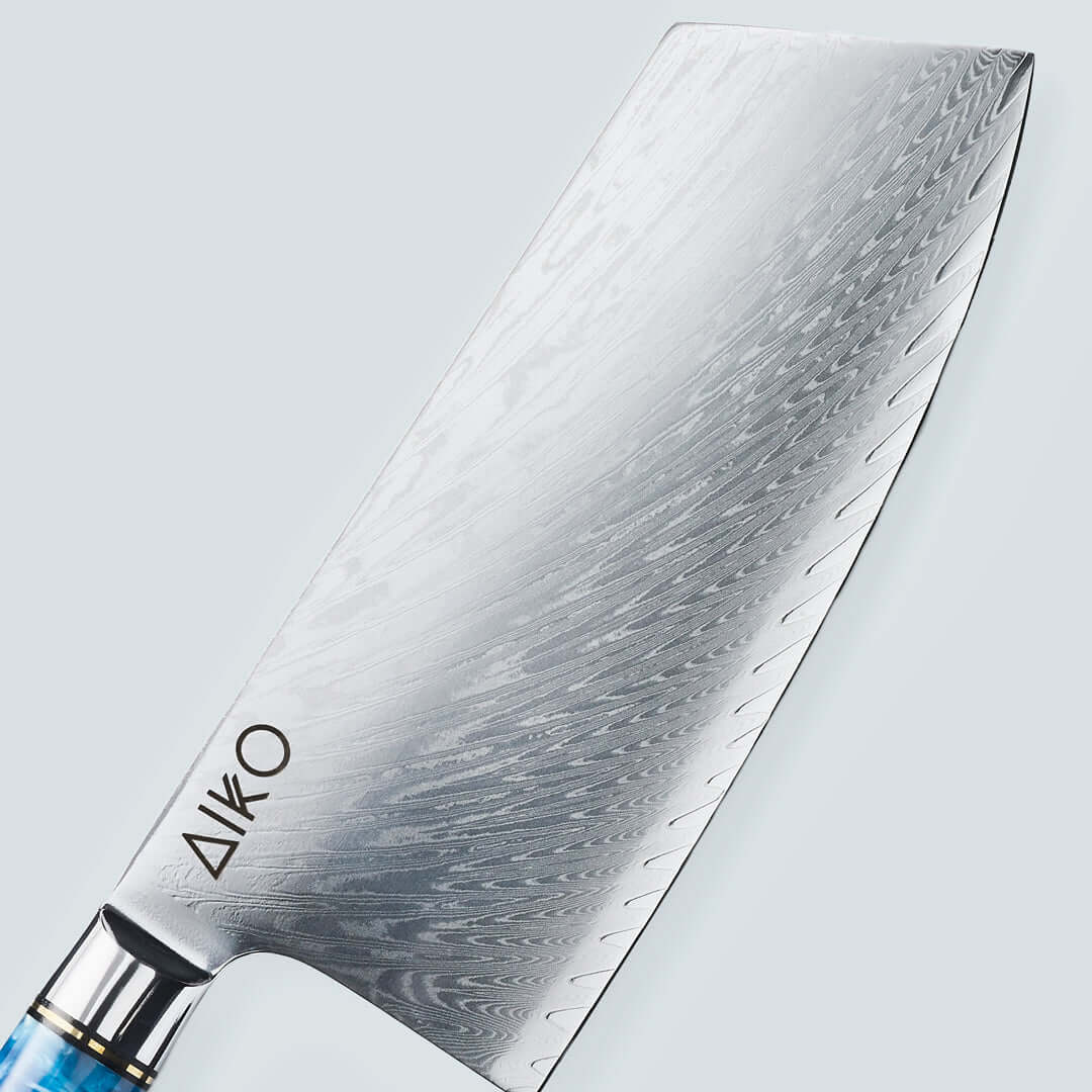 Aiko Blue (あいこ, アイコ) Damaskus stålkniv med farget blå harpikshåndtak