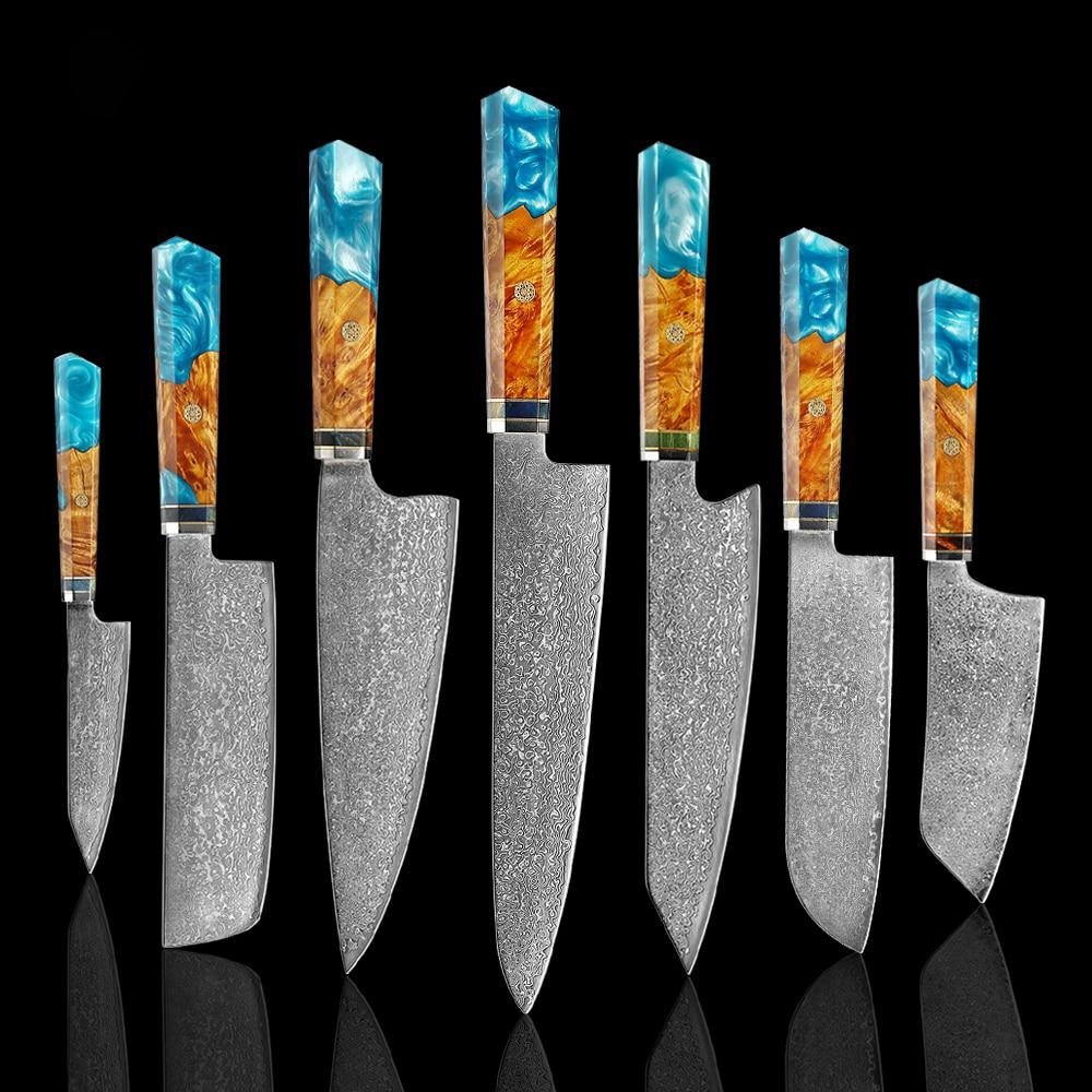 Makito Damaskus stålkniver med farget blå harpikshåndtak